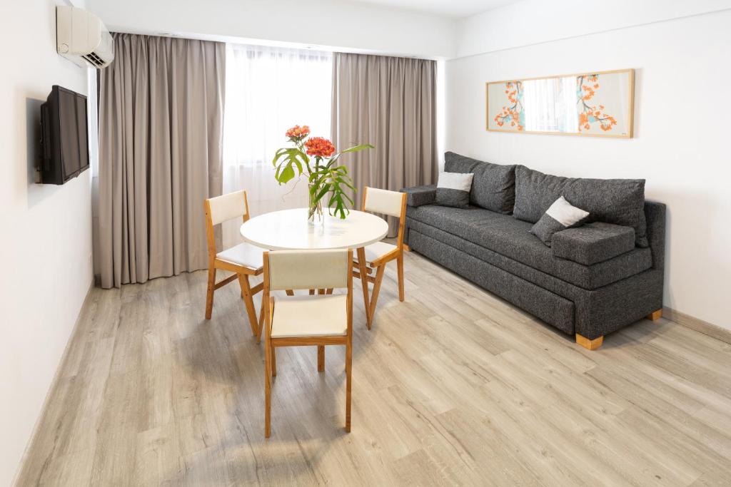Retiro Apartment | RentUp - Recoleta Chic, depto a pasos de calle Arroyo