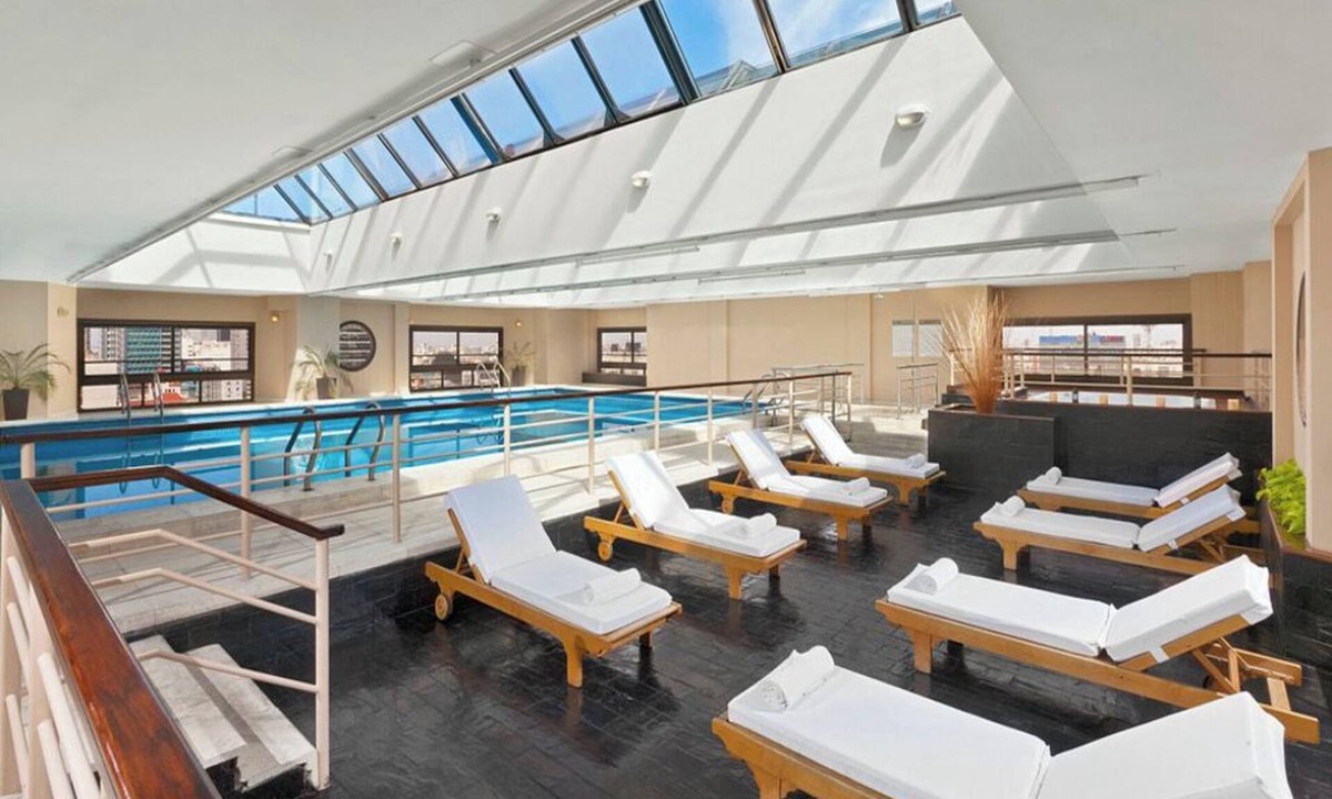 Microcentro Hotel | Rooftop Pool & Sauna | Near Florida St. & Galerías Pacífico | Pets Allowed