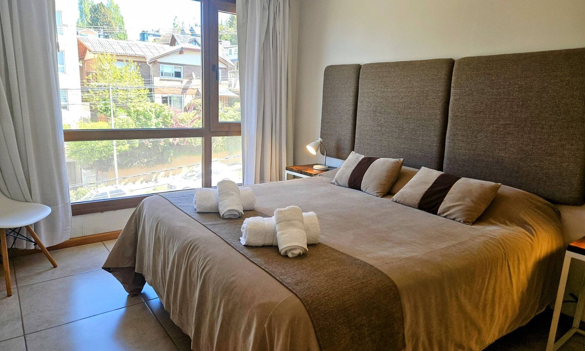 Belgrano Apartment | Ruca Bariloche apartment with Parking
