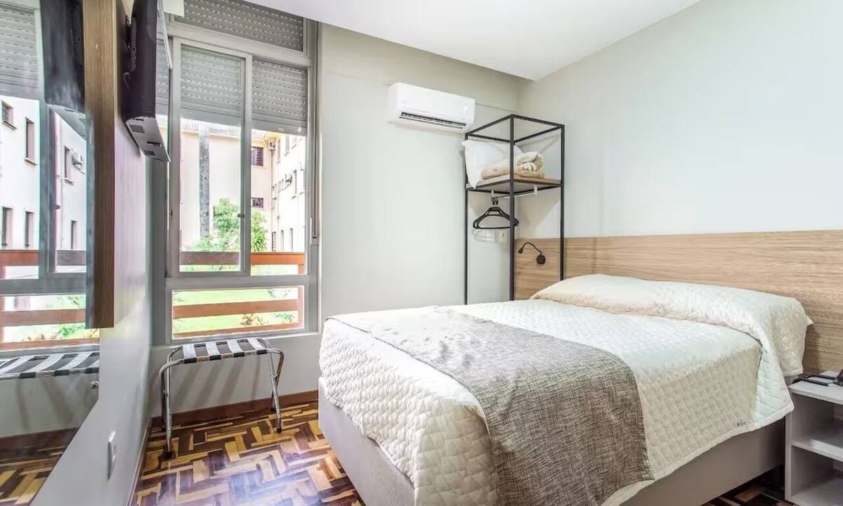 Nossa Senhora de Lourdes Hotel | Santa Maria Stay | Free Breakfast & Parking | Central Santa Maria Location