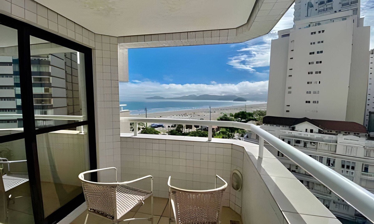 Boqueirao Apartment | SHB - Beautiful view of Santos beach