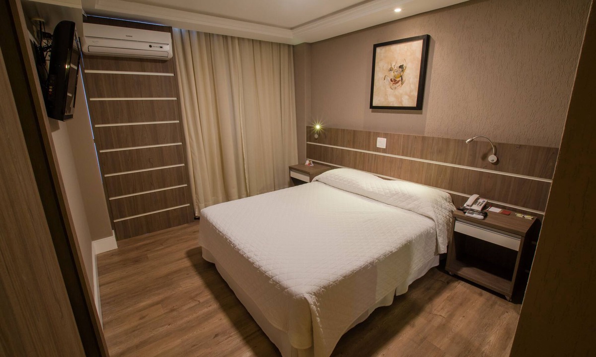 Civic Center Hotel | SJ Royal - San Juan Curitiba