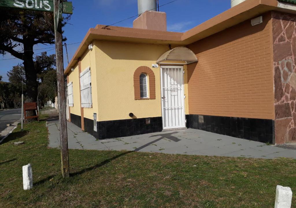 Mar de Ajo House | Solís e Hipólito Yrigoyen