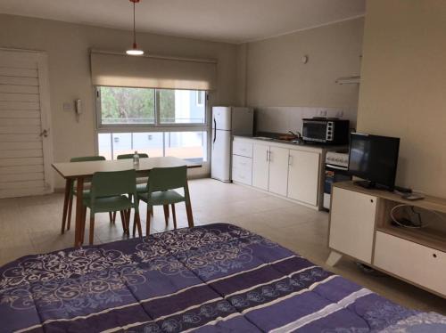 San Juan Apartment | Sol de Octubre 3 Hipólito Vieytes Norte y Talcahuano