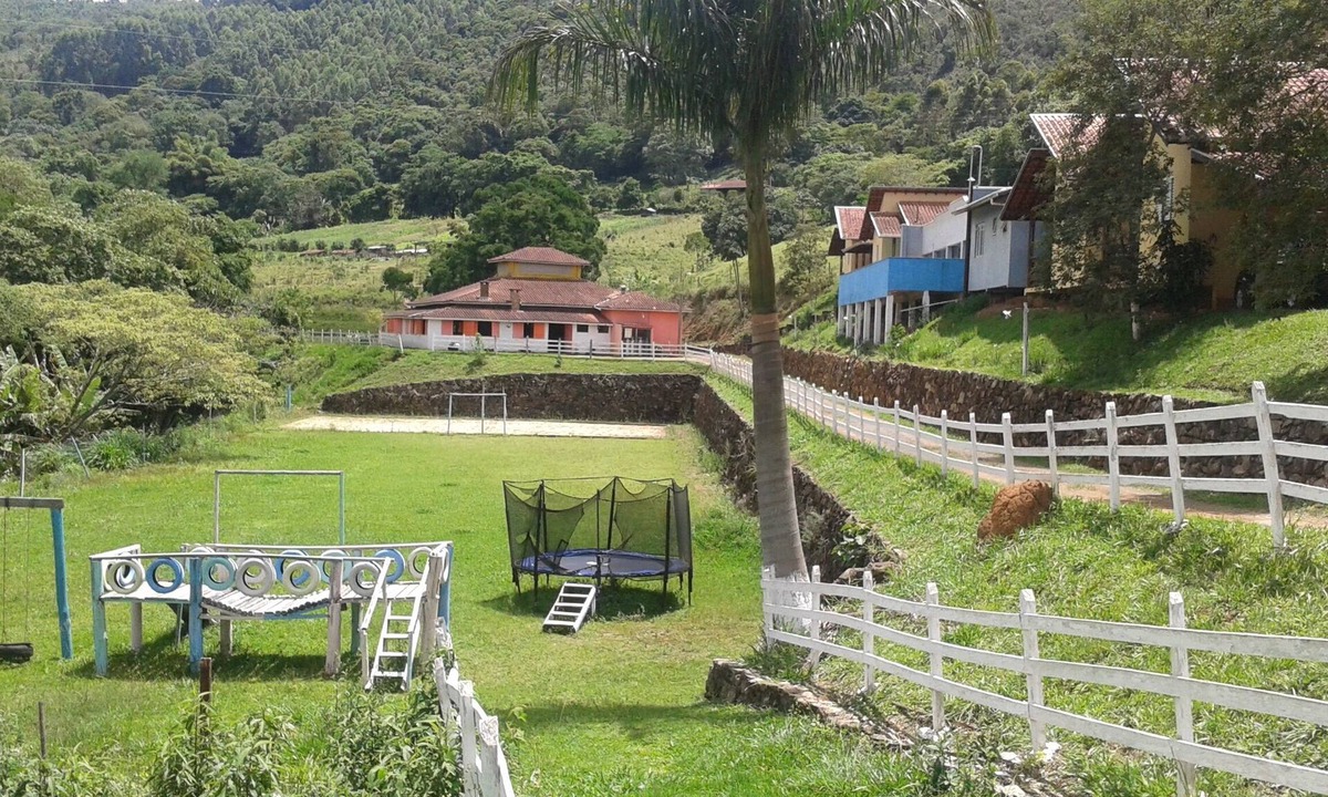 Caldas House | Solarium Farm with 19 bedrooms, party hall, field, swimming pool, all paved access.