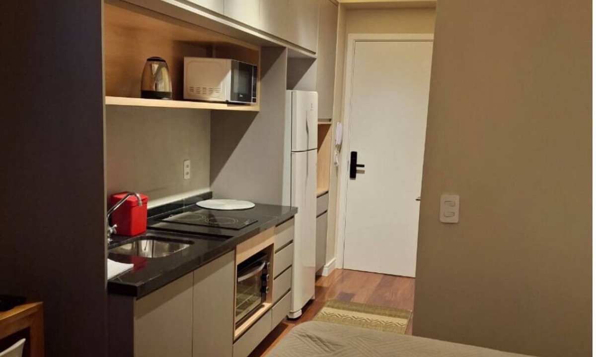 Saude Apartment | Sophisticated Garden Studio near Saúde Metro Station, 36 m2