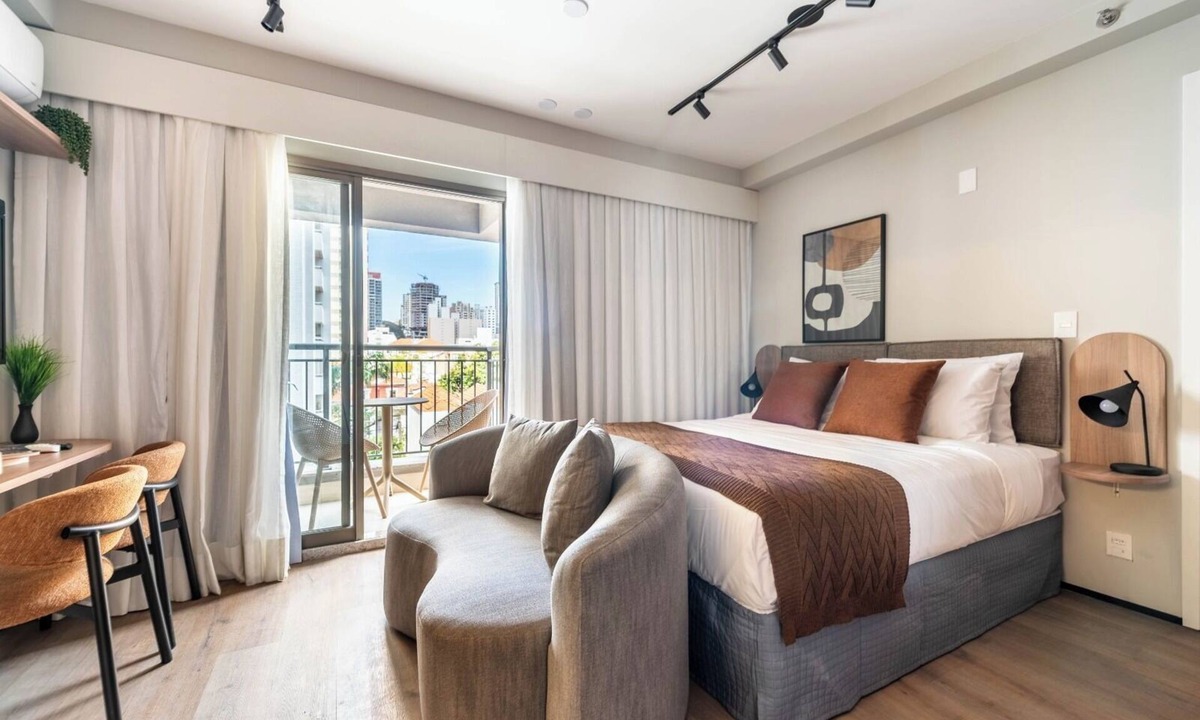 Perdizes Apartment | StayHome Allianz Park Queen Bed Varanda