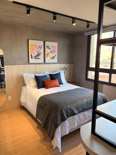 Rio Branco Apartment | Studio moderno, perto de tudo com garagem e ar
