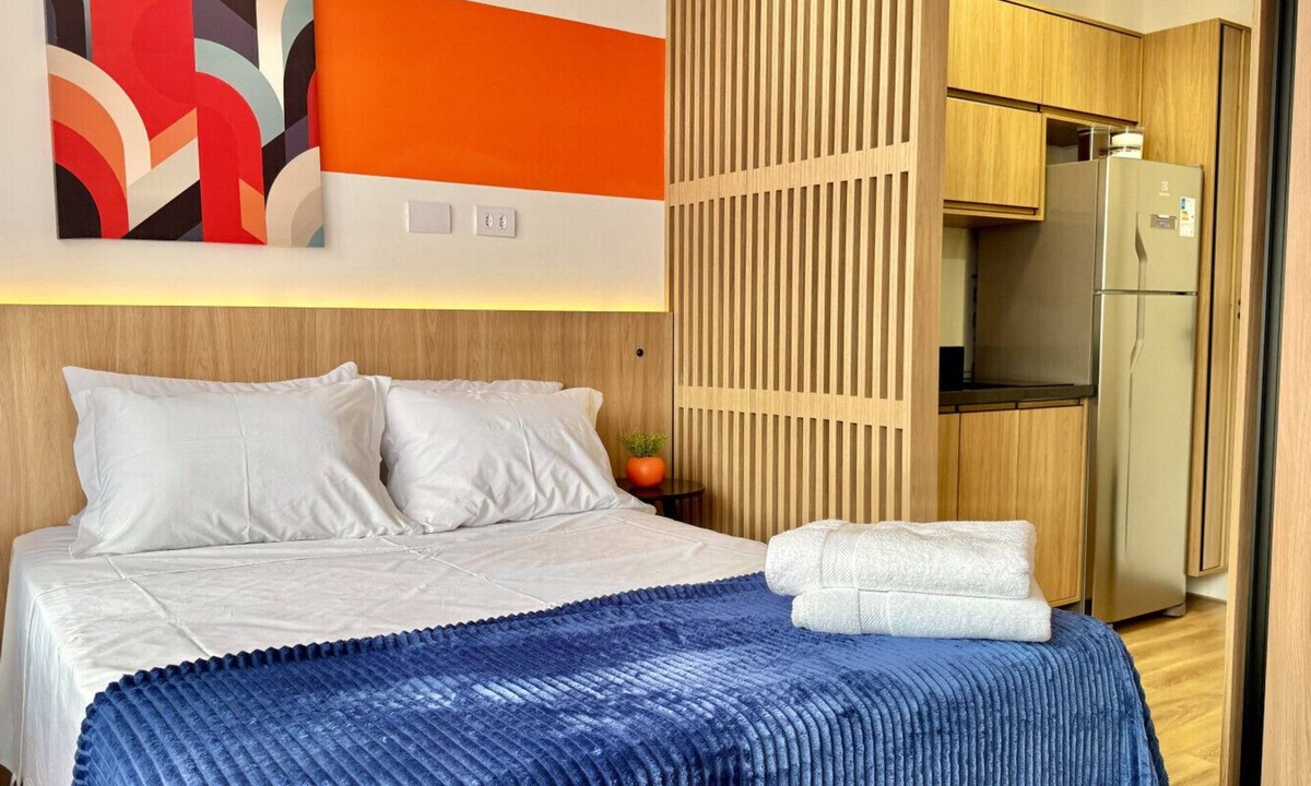 Matriz Apartment | Studio para casal no Elysia Batel com piscina coberta, academia e vista