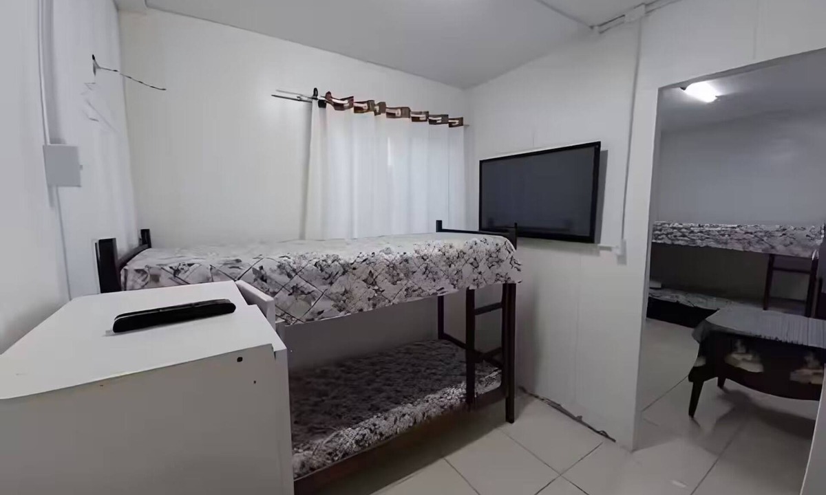 Cidade Nova Apartment | Suite with air conditioning and kitchen