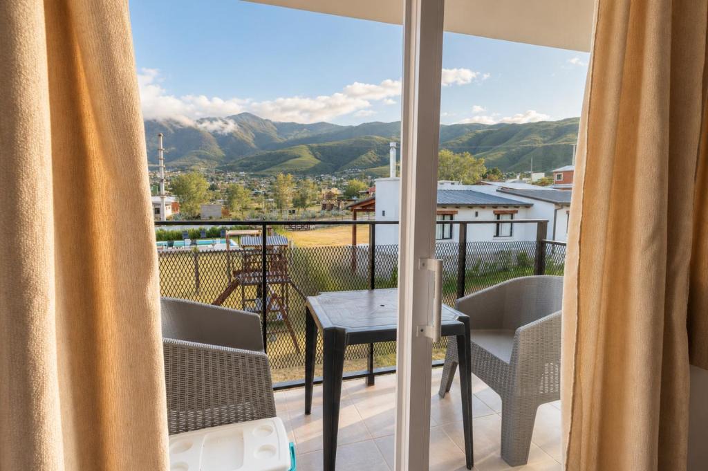 Tafi del Valle Apartment | Suites Amplias y Comfortables - Con Balcon, Parquizado, Asador y Pileta
