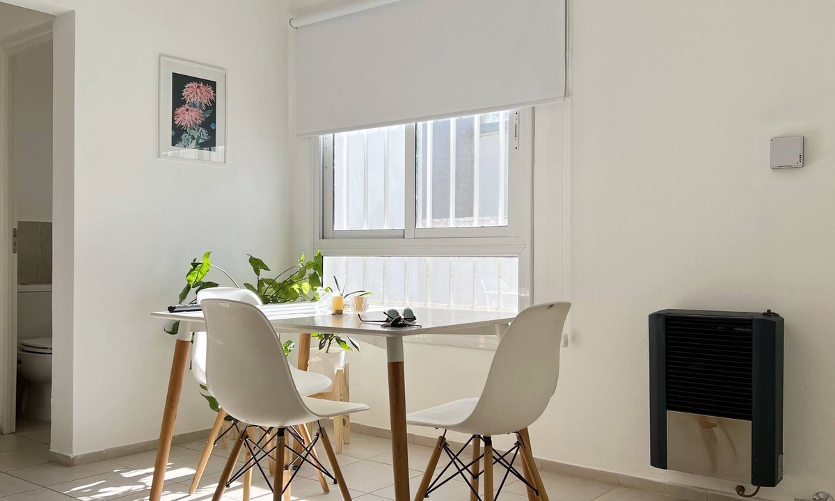 General Roca Apartment | Temporary South with garden for 4 people with 3 beds, in General Roca, IUPA area.