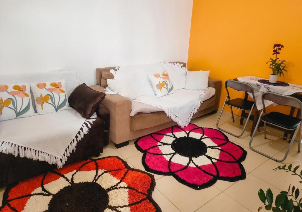 Sao Sebastiao Apartment | um quarto, sala e Cozinha completa e espaço para trabalho