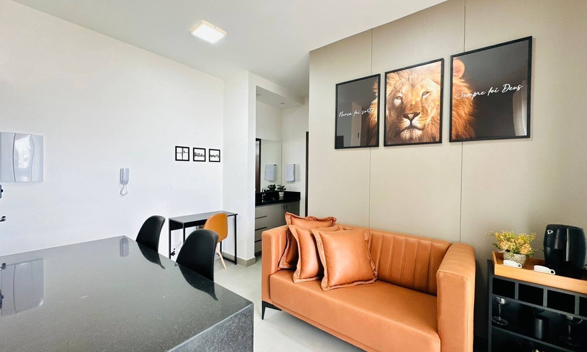 Saraiva Apartment | Urban Refuge - Just a few meters from Center Shopping.