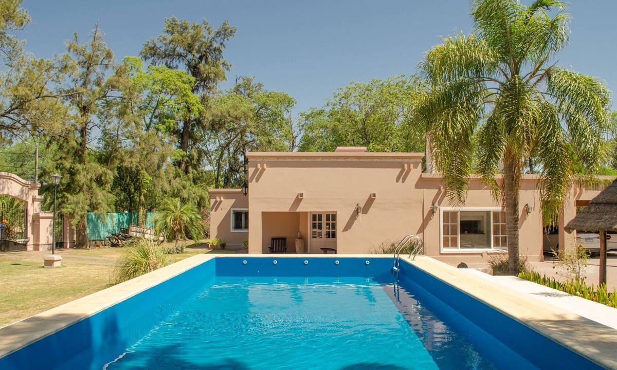 Santiago del Estero House | Vacation House with Pool and Recreational Space