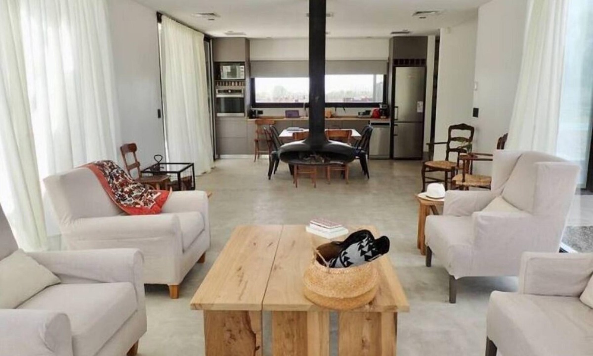 Tunuyan House | Valle de Uco Modern Chic w/pool