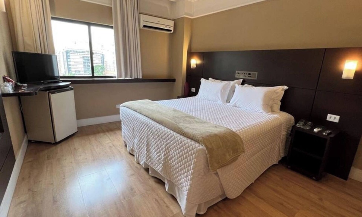 Republica Hotel | Vibrant São Paulo Stay – Executive Casal Room for Two w/Gym+ 24h Reception