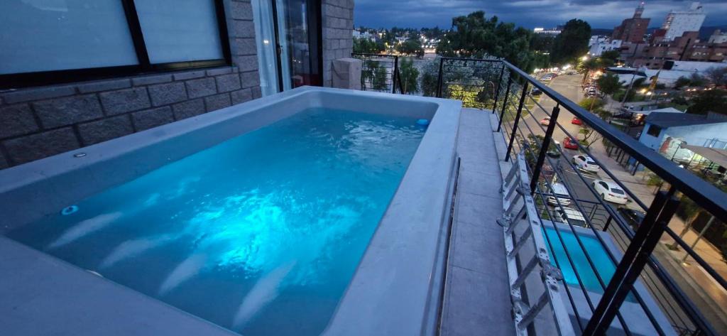 Villa Carlos Paz Apartment | Vivisierras, Piso 4 frente al lago Centro Villa Carlos Paz, minipileta climatizada, vista panorámica
