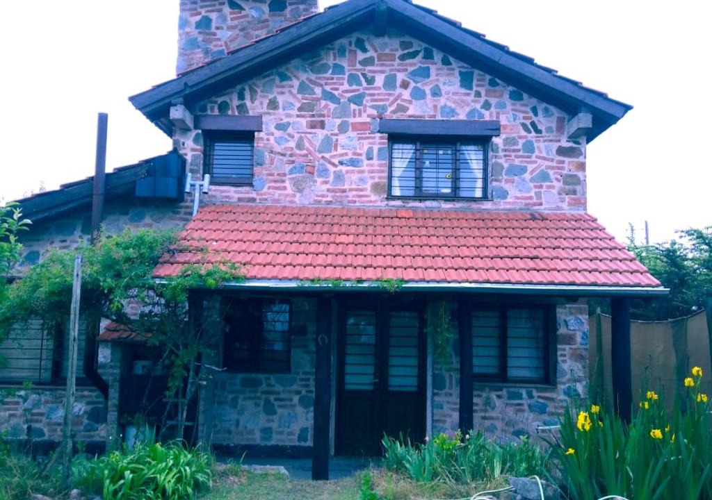 Villa Giardino House | Wayra Waka