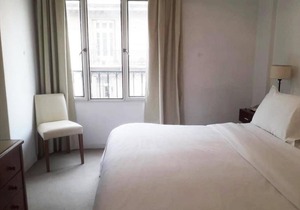 Cool & cozy apartment in Retiro