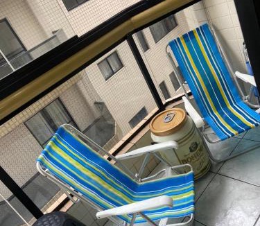 Tupi Apartment | 074 Cantinho da Praia - 1 quarto c/varanda - 200 m da praia - WI FI e com área de lazer - PISCINA e Salão de Jogos e ESTACIONAMENTO GRATUITO