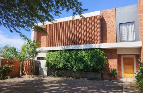 San Bernardino House | 10 Guest House Spacious: Quincho Swimming Pool Games