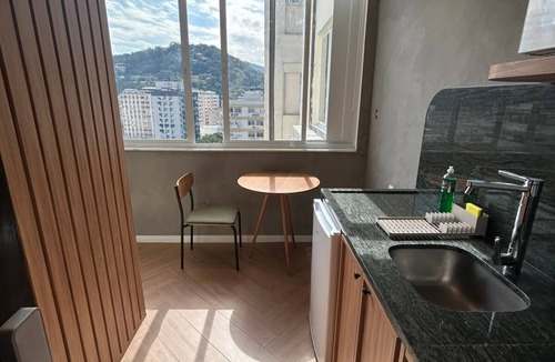 Zona Sul Apartment | 14m2 | 32" TV | Near beach | Near mall 24A