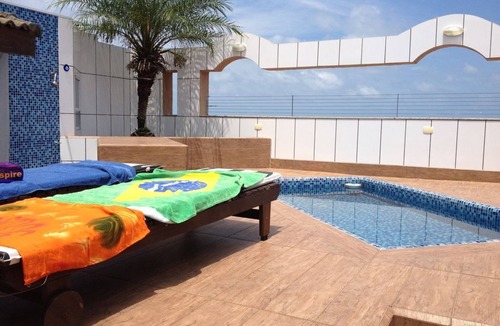 Jardim Tres Marias House | 2 bedroom penthouse with private outdoor area and sea view!