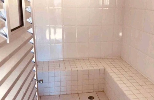 Juquehy House | 2 suites and 2 parking spaces in Juquehy Condominium.