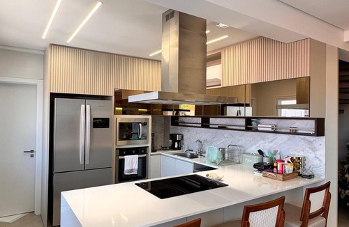 Centro RV Rental | 2 suites with 43" TV, air conditioning, electric blinds, furniture and high standard bed