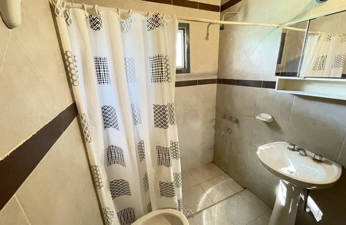 Palmira House | 3-bedroom house in adorable Maipu with WiFi, fitness room