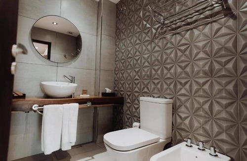 Rio Cuarto Hotel | 3 Nature-Inspired Rooms w/Free Breakfast | 1.5 Mi to Lush Sarmiento Park