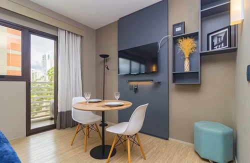 Alphaville Industrial Apartment | 304BPrime - Select Alpha accommodation
