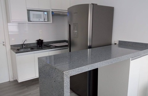 Zona Leste Apartment | 5 min walking to subway 4 single beds, TV, Wi-Fi, cook top,Close to UNIP