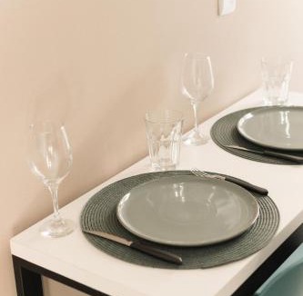 Londrina House | 7- Studio completo com ar e lavanderia
