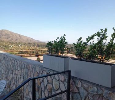 Villa Giardino House | A mi manera - Casa de Sierra