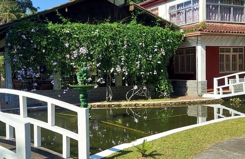 Parque Santo Antonio House | A paradise among mountains, 1 hour from Rio, for up to 60 people.