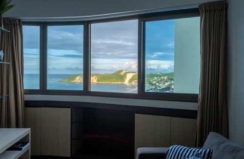 Ponta Negra Apartment | A retreat with a perfect sea view, 2 bedrooms, Wi-Fi, 24-hour concierge, rotating garage.