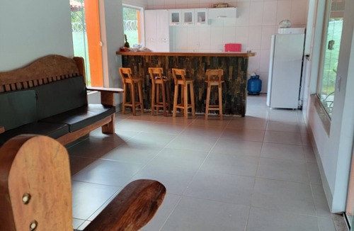 Aruana House | A two-story house with a sauna, swimming pool, hot tub, soccer field, barbecue, etc.