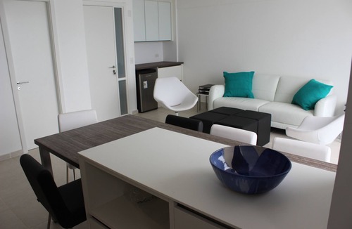 Peninsula Apartment | About the Sea: Like a Super-Ocean that doesn't rock.