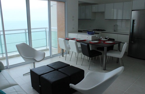 Peninsula Apartment | About the Sea: Like a Super-Ocean that doesn't rock.