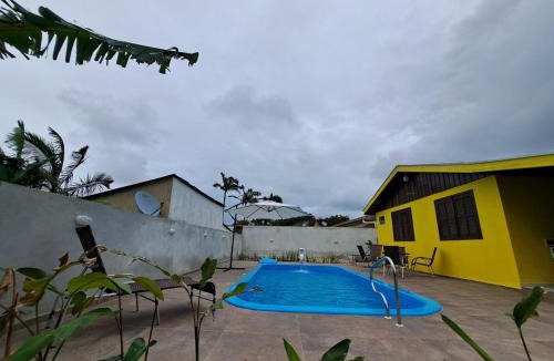 Balneario Praia do Leste House | Acácias - Casa com Piscina e Quadra de Vôlei