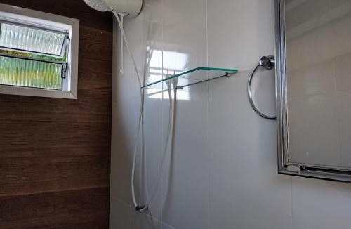 Bauru House | Aconchegante Microcasa Banheiro Privativo e Garagem Compartilhada