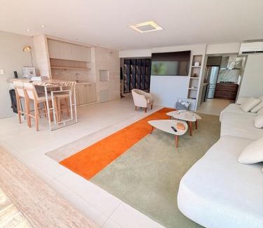 Centro Apartment | Acqua Apto 102 BC Márcia · Penthouse Barra sul Frente Mar Piscina Private
