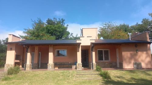 Los Reartes House | Agua Clara Casa de Campo cerca del Río Los Reartes