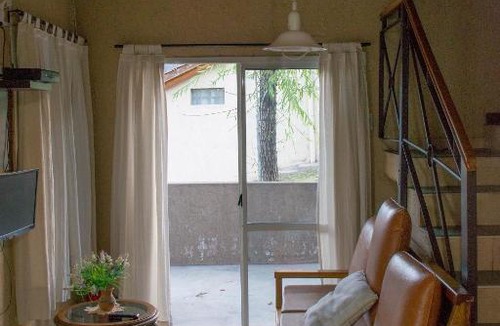 Cacheuta Hostel | Aguilas de Piedra