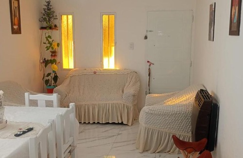 Malargue House | Alojamiento Femenino Josefina