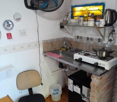 Almirante Brown Apartment | Alojamiento Piecita bajo el Ciruelo