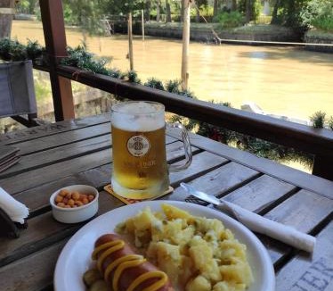 Partido de Tigre Hotel | Alpenhaus Bier und Gasthaus