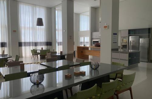 Ingleses Centro Apartment | Alto Padrão Pé na Areia